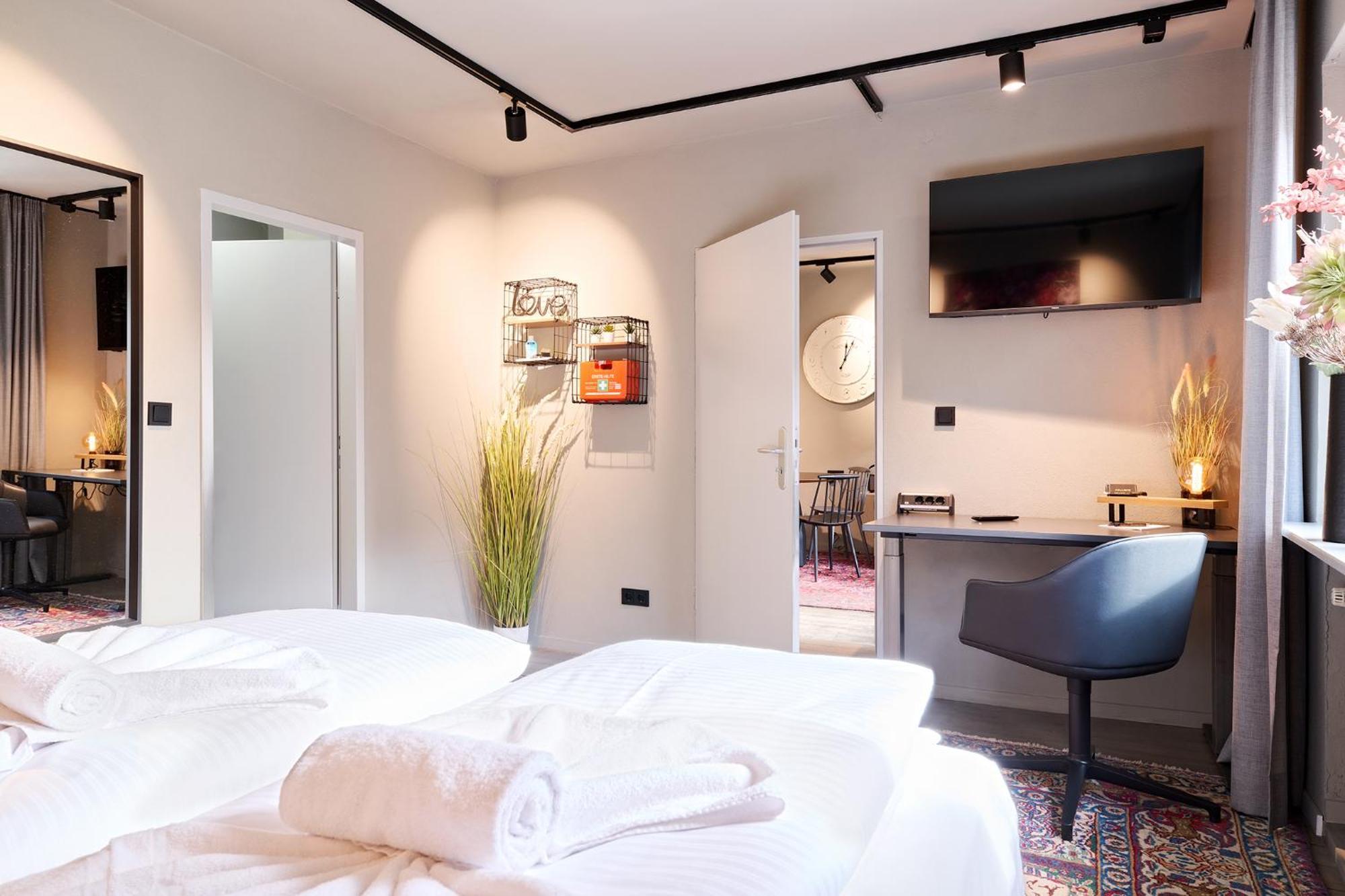 Xzllenz Kueche Bad S-Bahn Parken Smart-Tv Wellbeing Appartement Neunkirchen am Sand Buitenkant foto