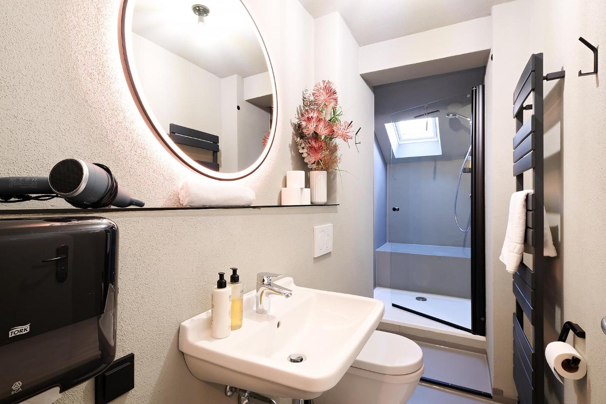 Xzllenz Kueche Bad S-Bahn Parken Smart-Tv Wellbeing Appartement Neunkirchen am Sand Buitenkant foto
