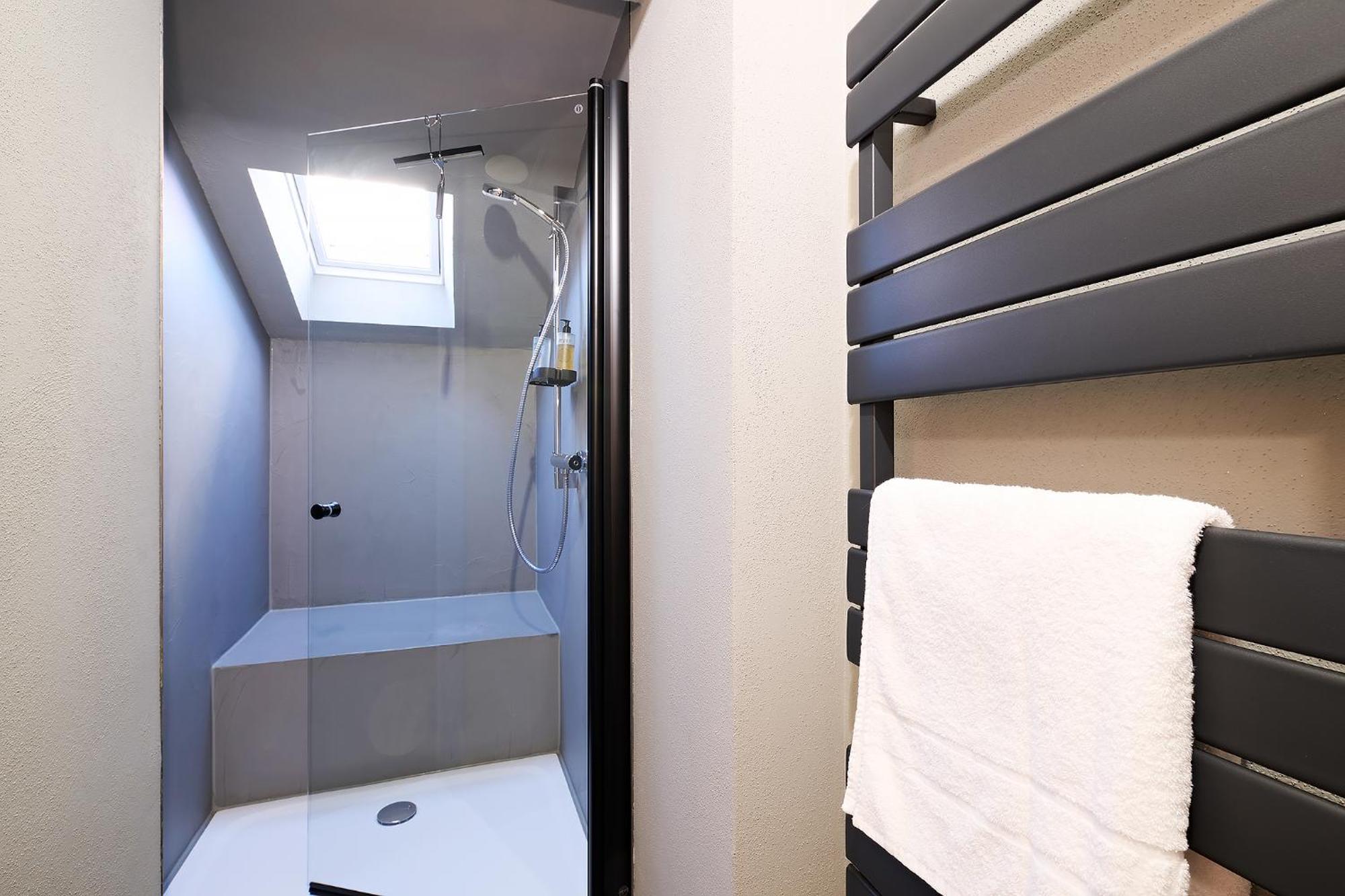 Xzllenz Kueche Bad S-Bahn Parken Smart-Tv Wellbeing Appartement Neunkirchen am Sand Kamer foto